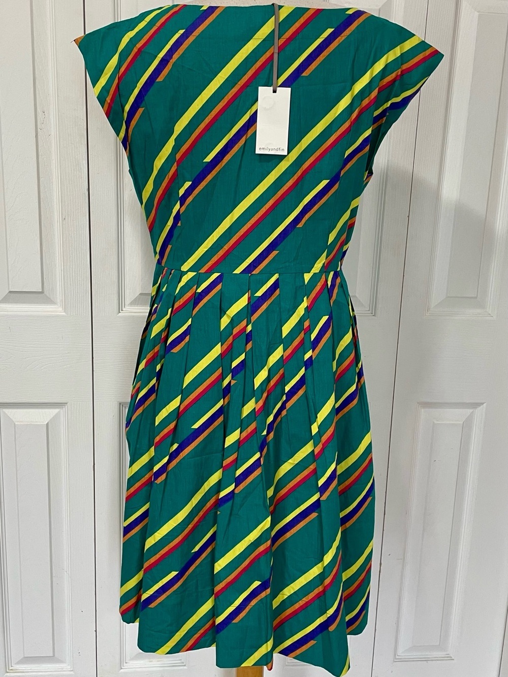 New Emily and Fin Green Striped Fit and Flair Midi Dress - Picture 4 of 9